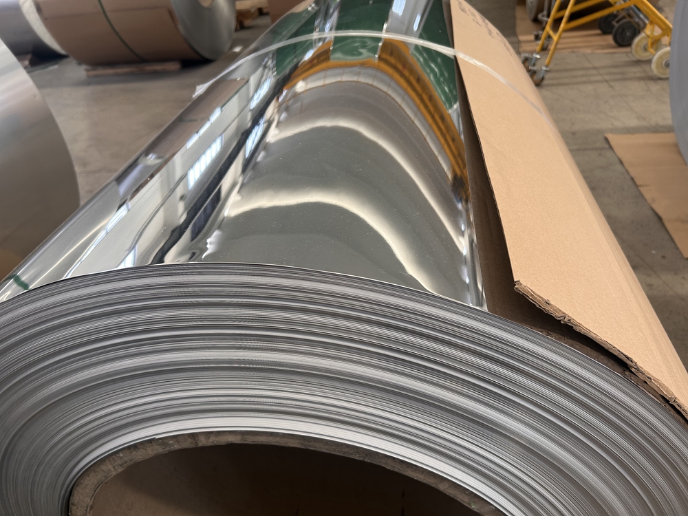 Taiyuan Iron and Steel Stainless Steel Co., Ltd. has obtained relevant patents for the round billet quick change ladle method. The round billet continuous casting quick change intermediate ladle has fast ladle changing and firm billet connection